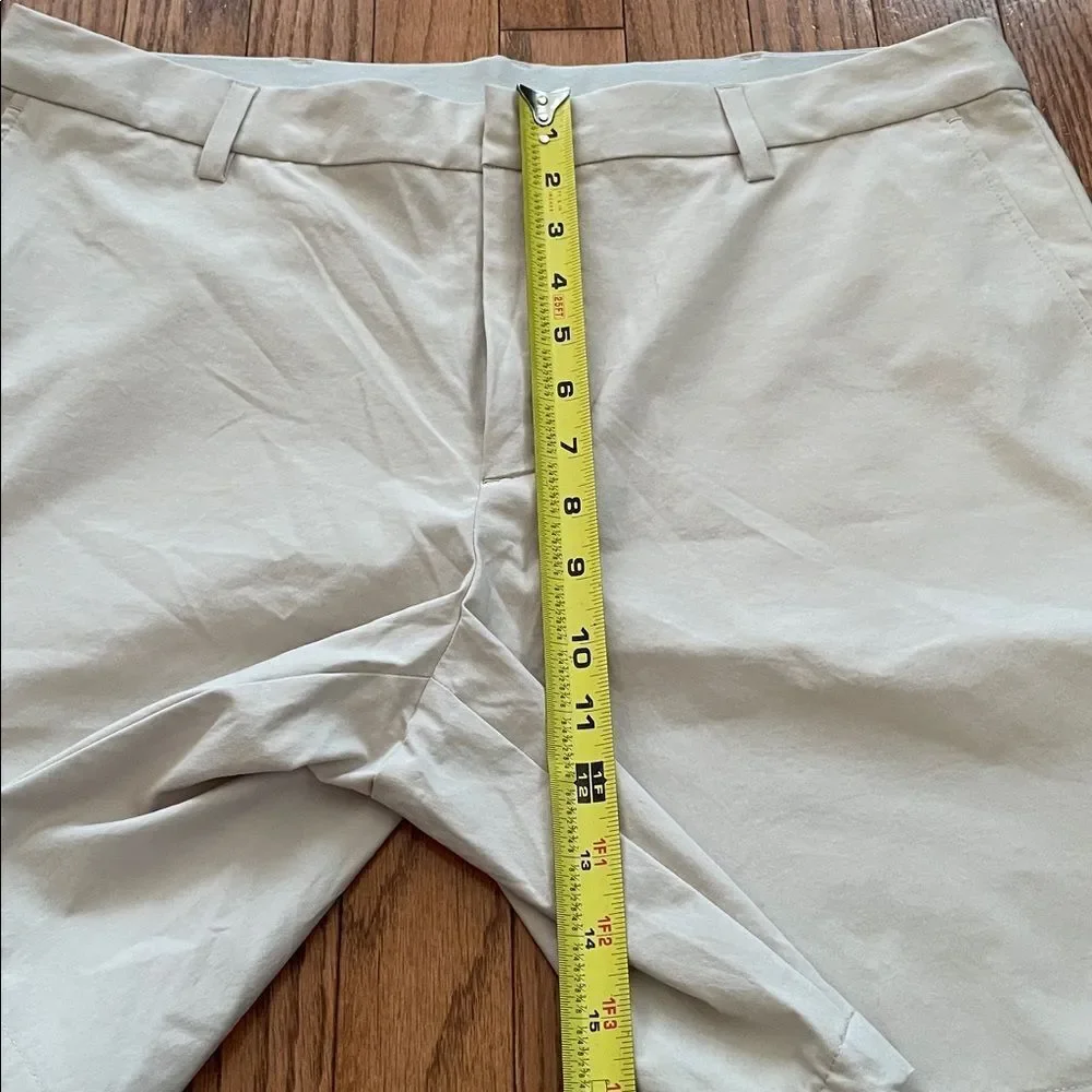 Ministry of Supply Khaki Pace Poplin Shorts Men’s Sz 34